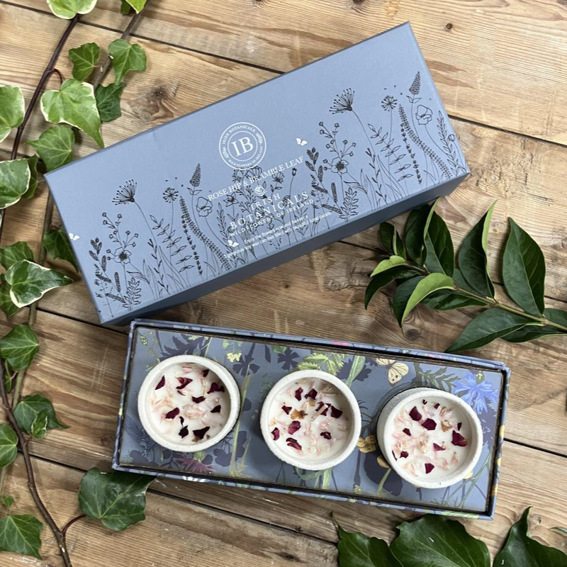 Irish Botanicals Trio Of Scented Candles - Rosehip & Brambleleaf