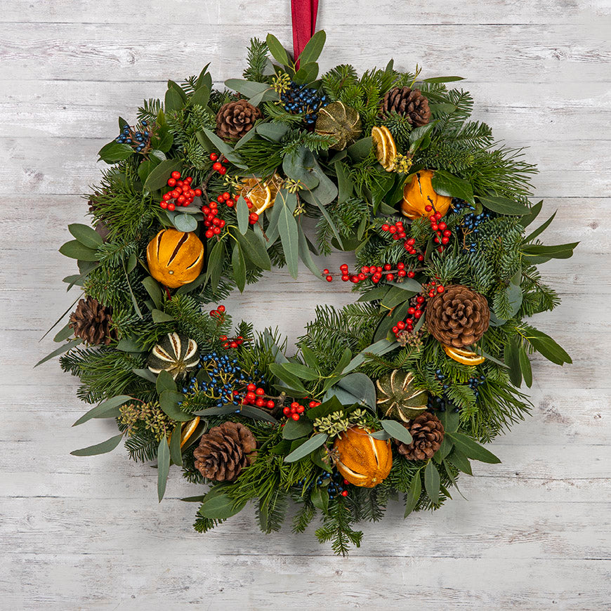 Natural Christmas Wreath – Flowers Made Easy